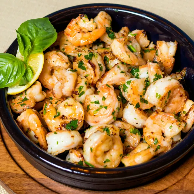 Camarones al ajillo